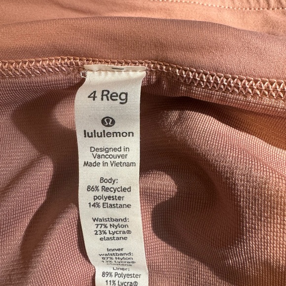 LULULEMON 4 Regular shorts - dusty pink - Picture 1 of 3